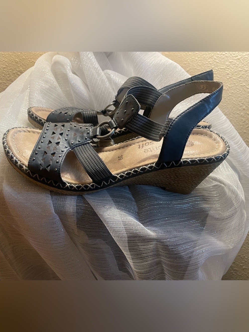 Remonte Gray Wedge Sandals with Decorative Cutouts and Rings